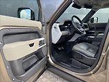 Land Rover Defender 3,0 110 D250 XS EDITION ČR DPH - náhled 10