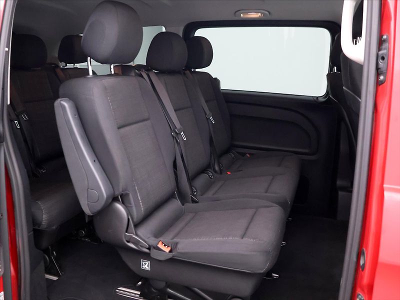 Mercedes-Benz Vito 1,6 CDI 84KW 8-Míst CZ - fotka 13 z 36