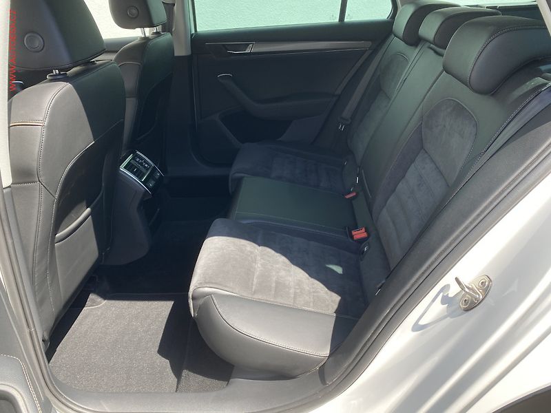 Škoda Superb (2020) 2.0 TDi 4x4, Scout, DSG, TZ - fotka 10 z 21