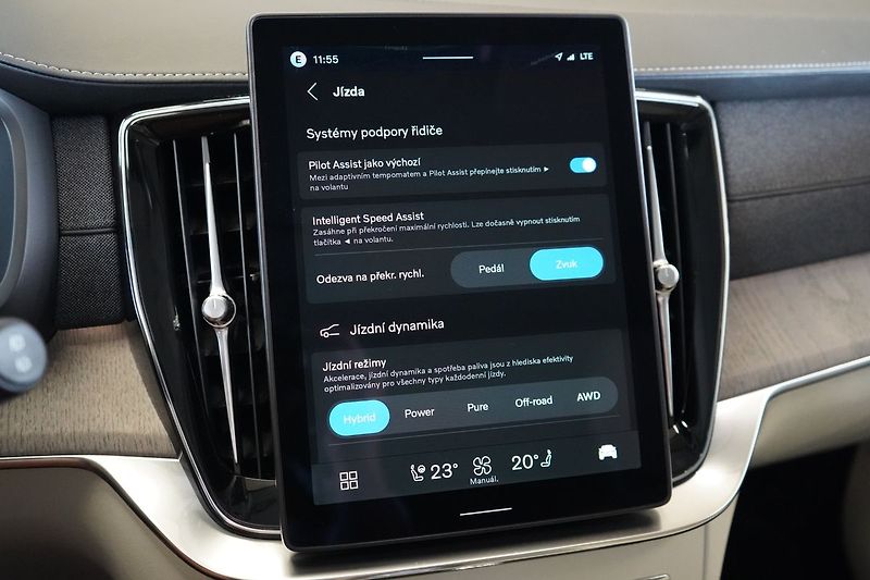 Volvo XC90 T8 PLUS Bright, Vzduch, 360° - fotka 33 z 50