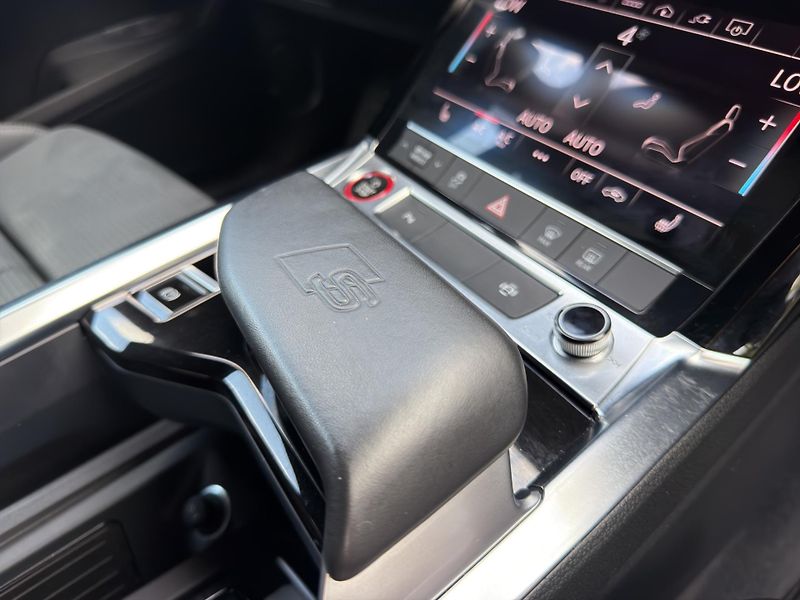 Audi e-tron (2022) ETRON-S 370KW 21 ALU - fotka 24 z 27