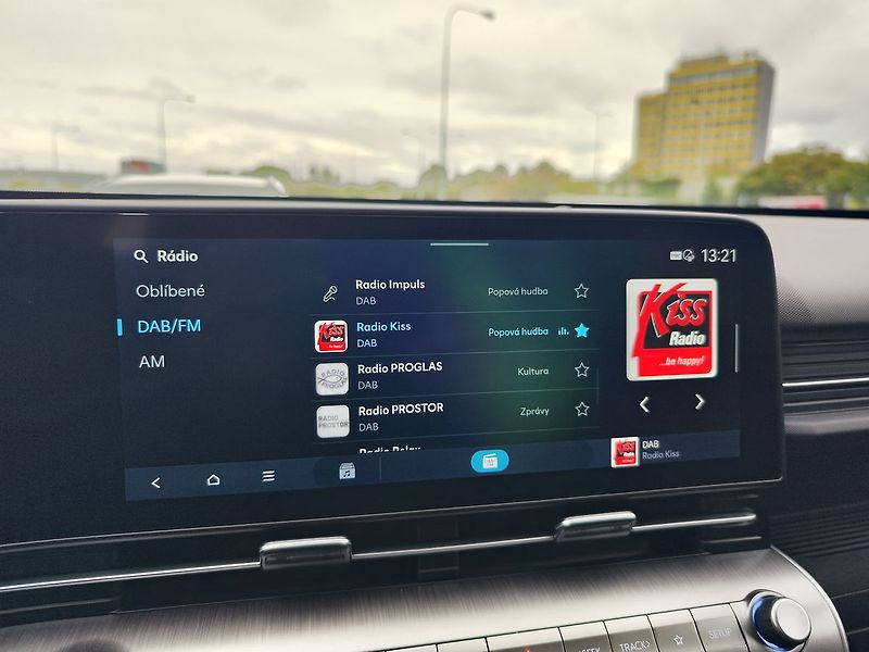 Hyundai Kona 1.6 T-GDI/145kW Smart - fotka 18 z 32