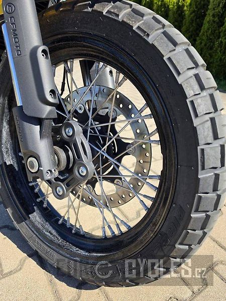 CFMOTO 700 CL-X Adventure (2024) - fotka 4 z 18