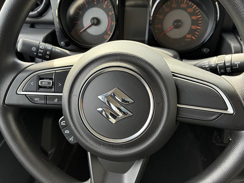 Suzuki Jimny (2026) 1,5VVT AllGrip ATM  * NOVÝ  * - fotka 8 z 13