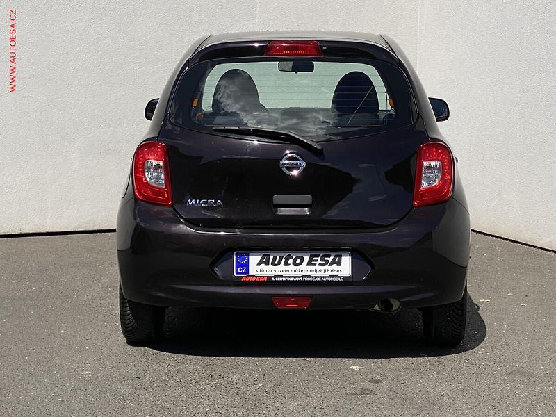 Nissan Micra (2017) 1.2i, Klima - fotka 5 z 14