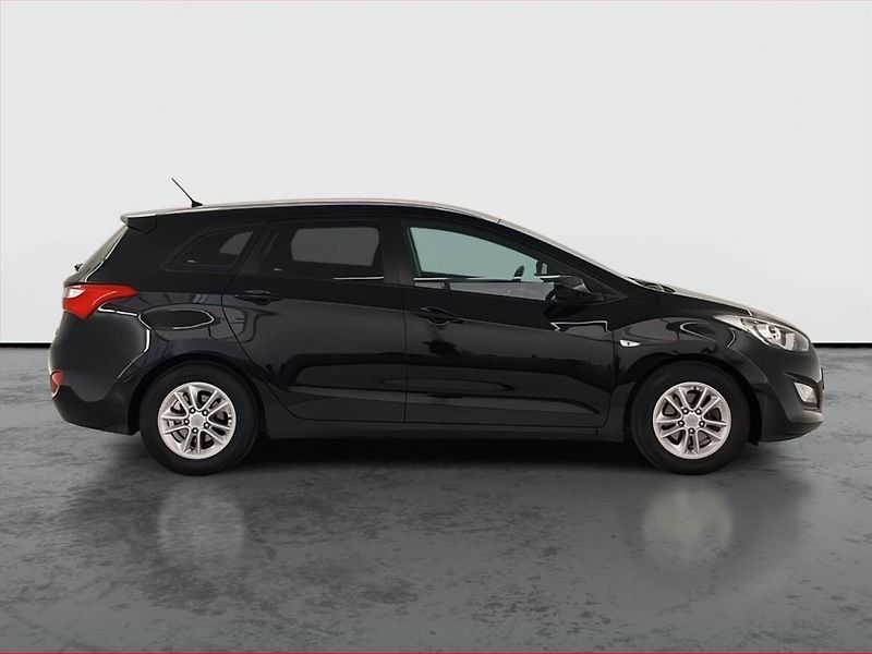 Hyundai i30 (2015) 1.6 MPI, ČR,1.maj, Serv.kniha - fotka 6 z 20