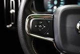 Volvo XC40 - náhled 15