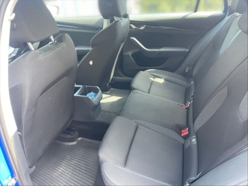 Škoda Octavia 1,5 TDI 110 Active - fotka 8 z 11
