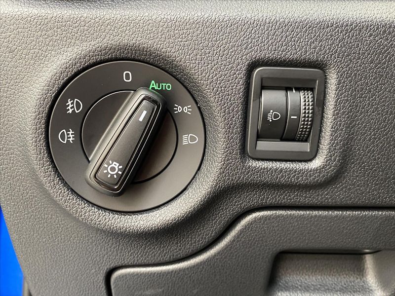 Škoda Fabia 1,0 MPI 59kW Selection - fotka 20 z 28