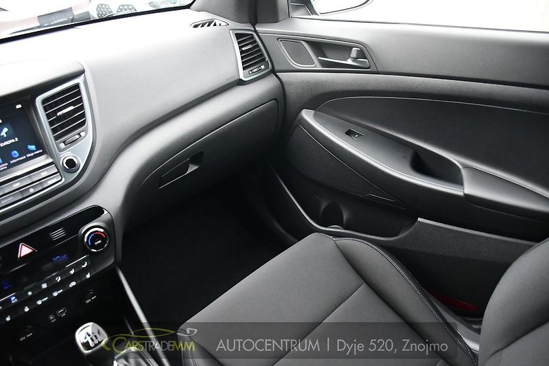 Hyundai Tucson 1.7CRDi 85kW ČR 1.MAJ 2xPNEU - fotka 25 z 54