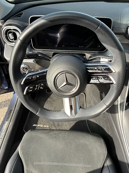 Mercedes-Benz Třídy C (2023) C 220d 4MATIC - fotka 9 z 13