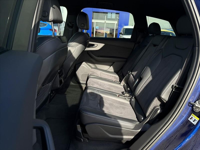Audi Q7 3,0 TDI 210kW quattro S-line - fotka 15 z 34