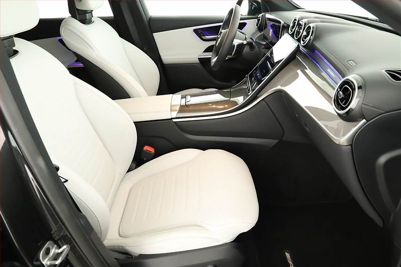 Mercedes-Benz GLC (2025) 300 de 4MATIC, AMG LINE - fotka 7 z 20
