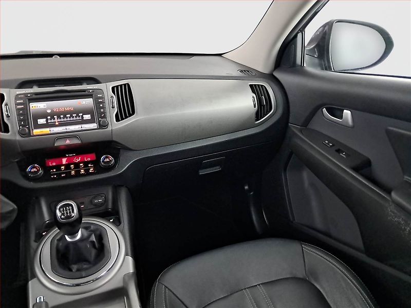 Kia Sportage (2014) 1.6 GDI, Kůže, Navi, Tempomat - fotka 8 z 19