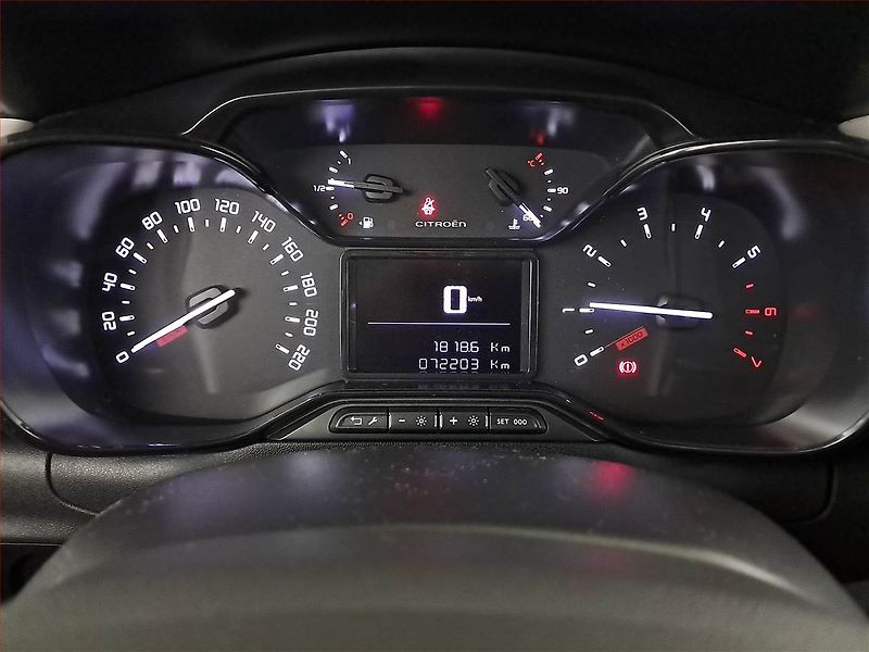 Citroën C3 (2019) 1.2 PureTech, ČR,1.maj - fotka 11 z 16
