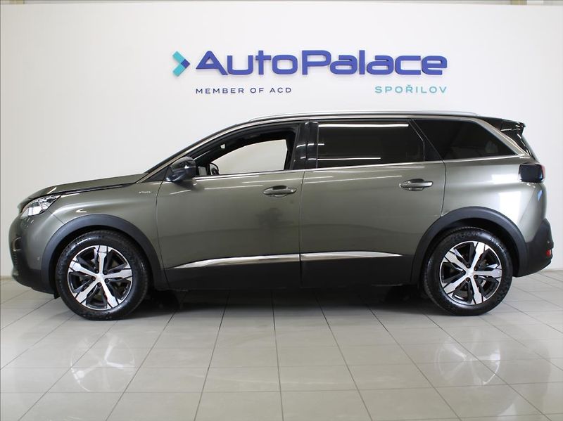 Peugeot 5008 1,6 PT 133kW 8AT GT-line 7míst - fotka 5 z 27