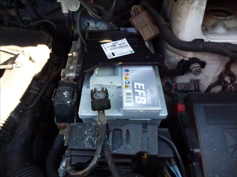 Citroën SpaceTourer 1,5 BHDI L2 Long 8míst TZ klim - fotka 40 z 49