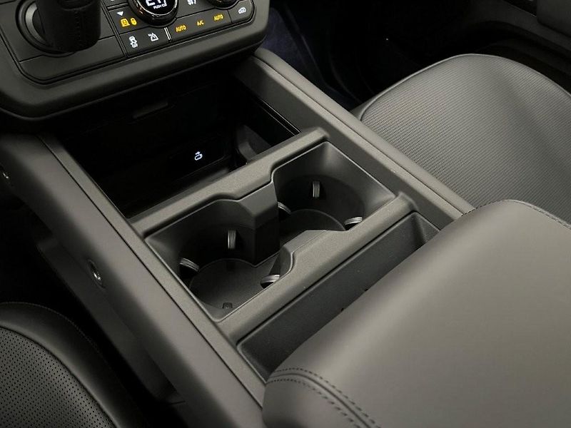Land Rover Defender (2026) 110 P635 OCTA BLACK AWD AUT - fotka 28 z 63