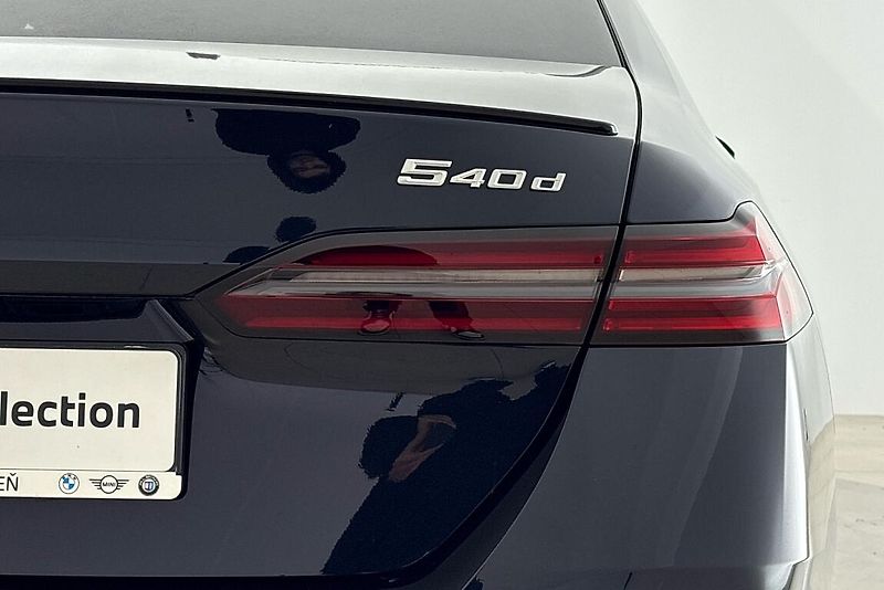 BMW Řada 5 540d xDrive Sedan - fotka 4 z 17