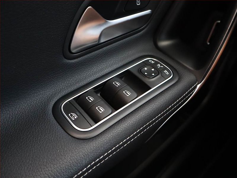 Mercedes-Benz CLA (2022) 200 d - fotka 19 z 20
