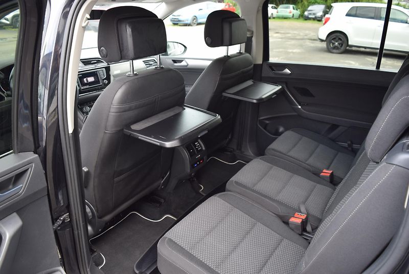 Volkswagen Touran (2017) 1.4TSI 110kw CLBMT 7MÍST TAŽNÉ - fotka 15 z 50