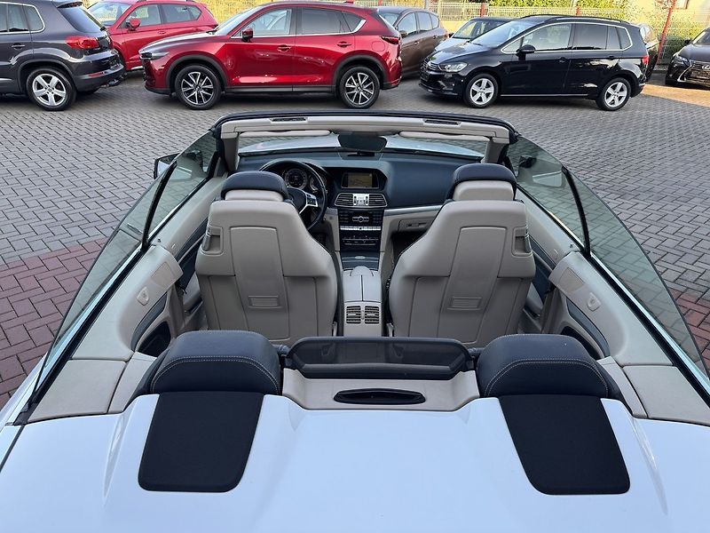 Mercedes-Benz Třídy E (2015) 250d Ad.LED Harman/Kardon - fotka 20 z 50
