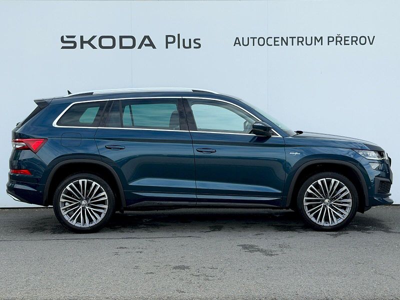 Škoda Kodiaq (2022) 2.0 TSI 140kW 4x4 DSG L&K - fotka 32 z 35