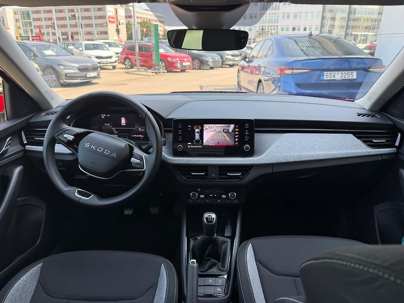 Škoda Kamiq Selection 1.0 TSI 85kw - fotka 5 z 25