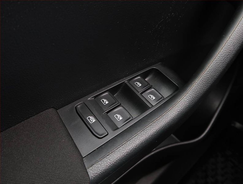 Škoda Fabia (2016) 1.2 TSI, Serv.kniha - fotka 15 z 19