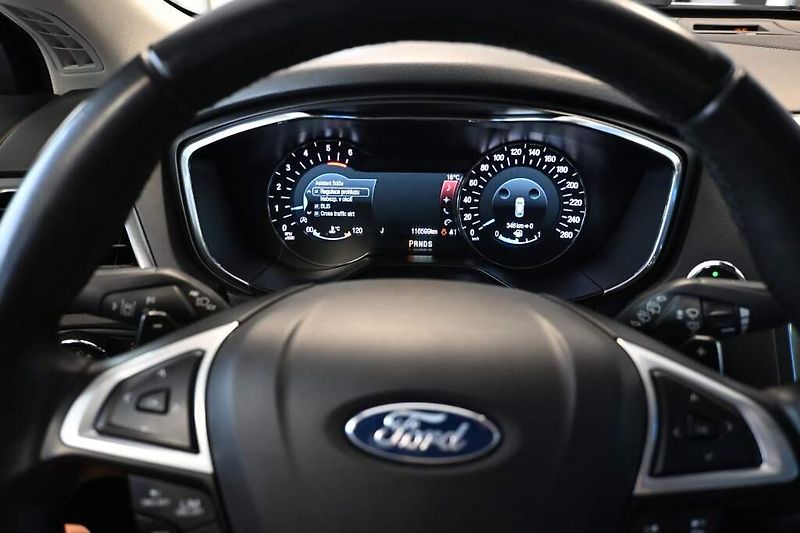 Ford Mondeo (2022) 2.0 140 KW LED ACC SONY Tažné - fotka 21 z 36