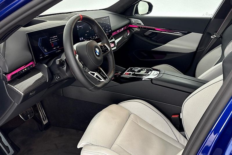 BMW M5 Sedan - fotka 6 z 24