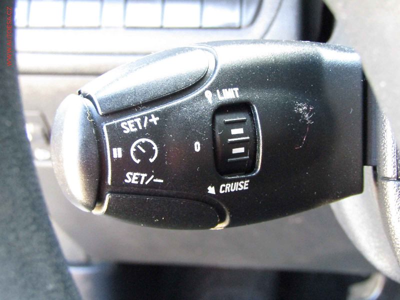 Peugeot 208 (2015) 1.4d, ČR, autoAC, temp - fotka 13 z 17