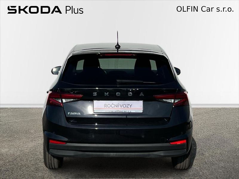 Škoda Fabia 1,0 TSi 85kW TOP SELECTION  IV - fotka 9 z 24