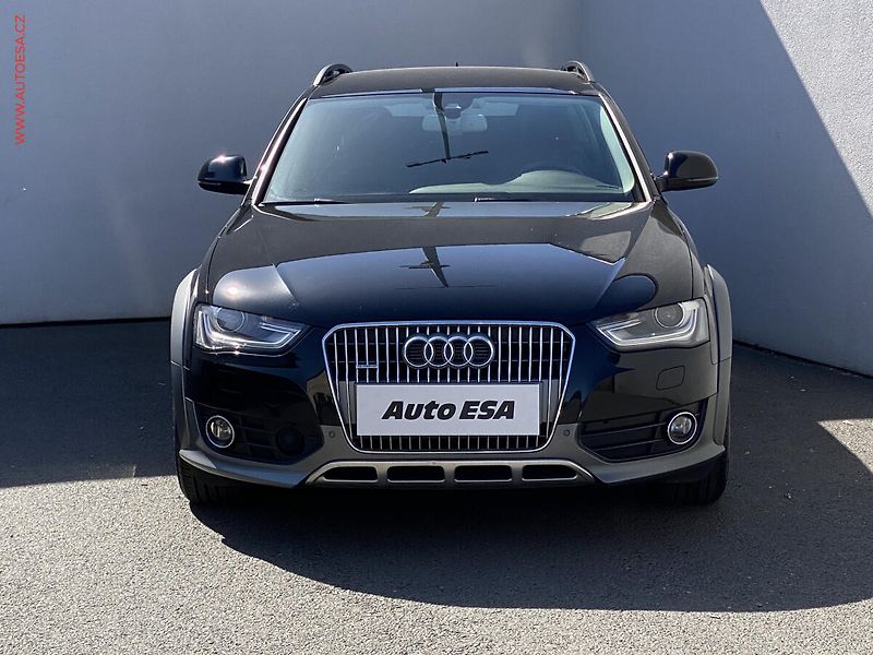 Audi A4 Allroad (2015) 2.0TDi Quattro, servis.kniha - fotka 2 z 16