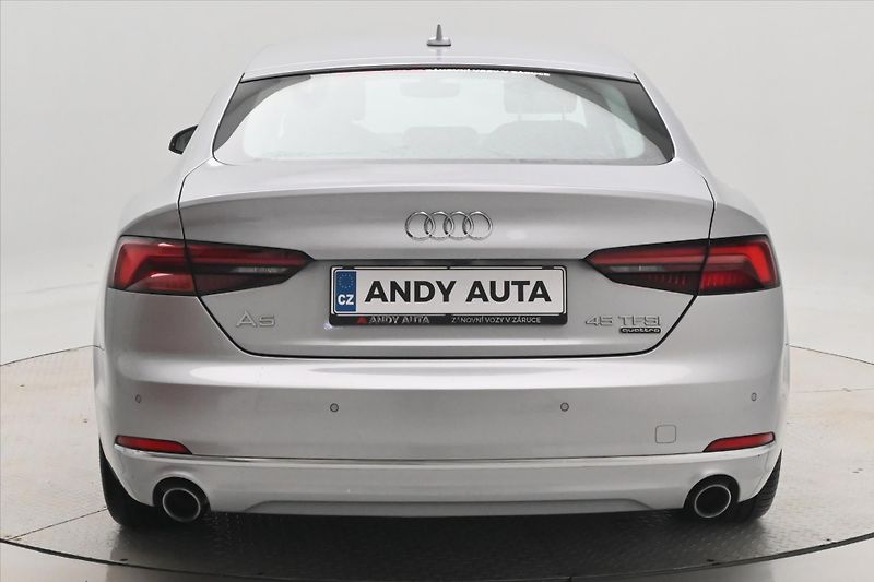 Audi A5 2,0 45TFSI 180kW 4x4 Sportback - fotka 6 z 31