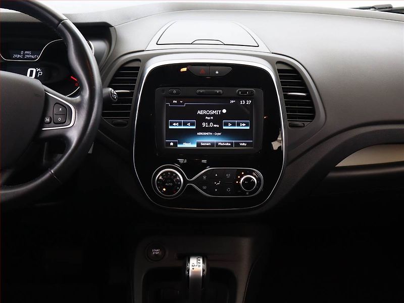 Renault Captur (2019) 1.3 TCe, Automat, ČR,1.maj - fotka 10 z 16