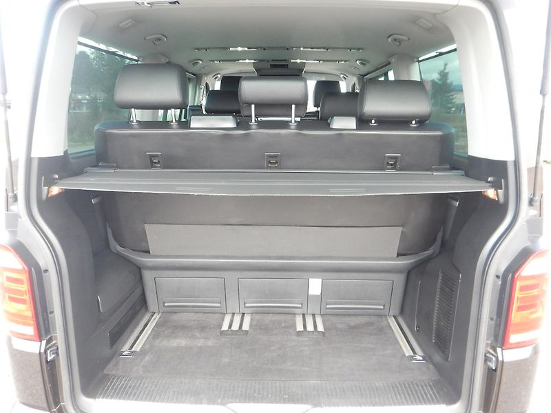 Volkswagen Multivan 2.o TDi 150 kw - fotka 17 z 20