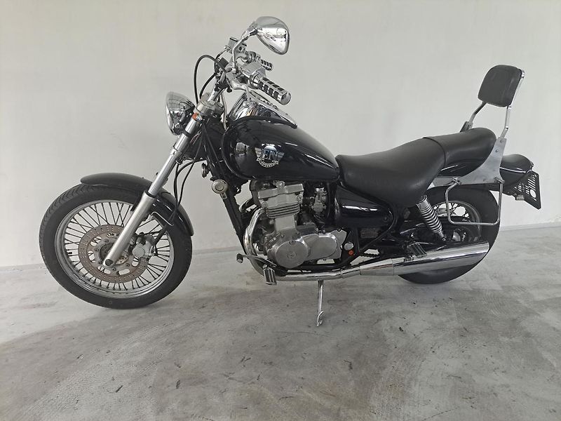 Kawasaki EN 500 - fotka 4 z 12