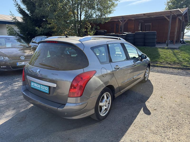 Peugeot 308 1.6 HDI - fotka 6 z 22