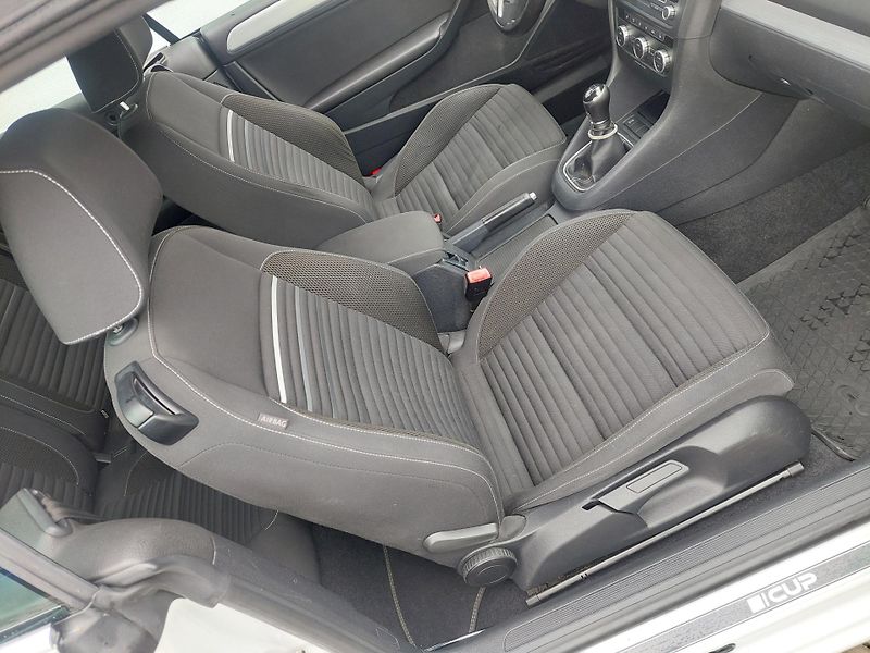 Volkswagen Golf (2014) VI. Cabrio TSi  I CUP - fotka 33 z 52