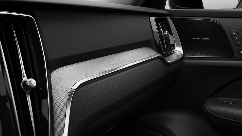 Volvo V60 (2026) B4 AUT DARK PLUS - fotka 9 z 9