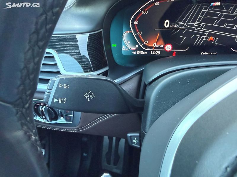 BMW Řada 7 730D koupeno v ČR DPH - fotka 19 z 50