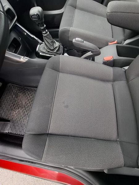 Citroën C3 Aircross (2022) 1,2 PureTech 110k MAN6 - fotka 19 z 28