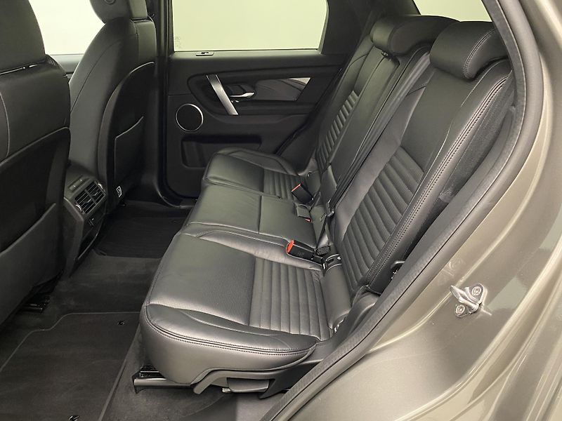 Land Rover Discovery Sport D150 S AWD AUT CZ - fotka 5 z 41