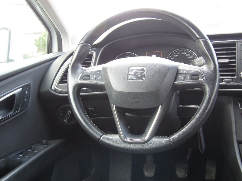 Seat Leon (2014) 16 TDI 77kW - fotka 16 z 35