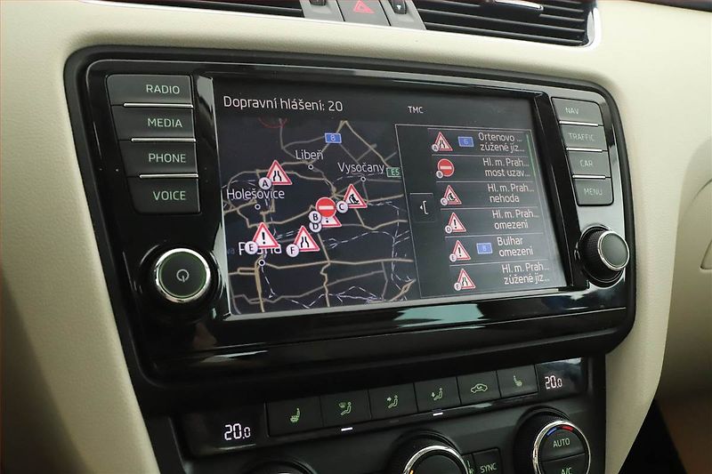 Škoda Octavia (2016) 1.4 TSI, Navi, Bi-Xenony - fotka 16 z 19