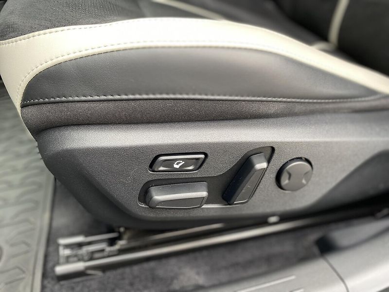 Kia EV6 239 kW / 84 kWh 4x4 GT-Line - fotka 12 z 30