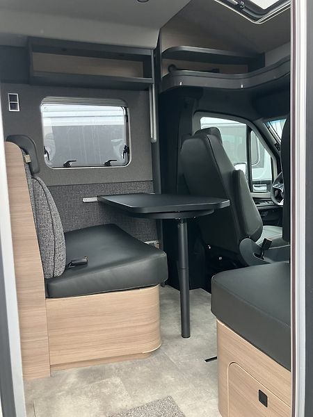 Hymer (2025) MCT600 el. postel Premium MY26 - fotka 10 z 19