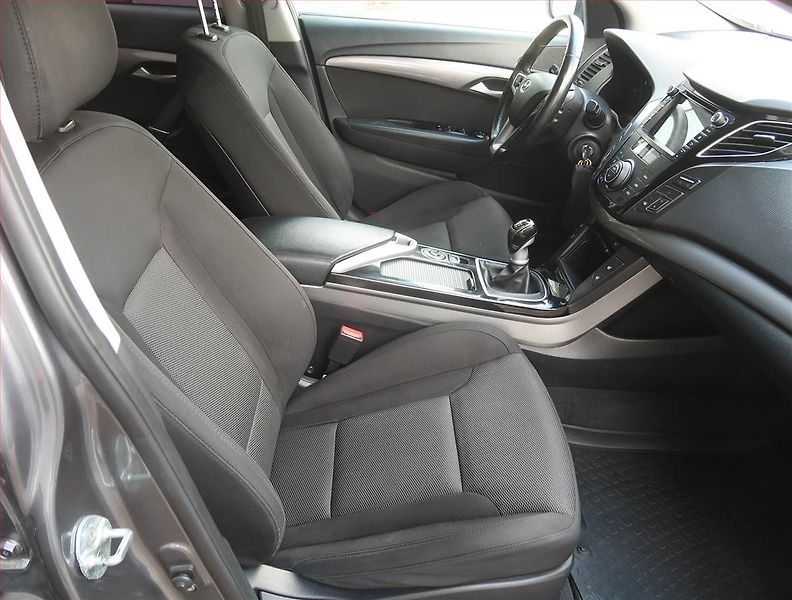 Hyundai i40 (2014) 1.7 CRDi, Serv.kniha, Tempomat - fotka 9 z 16
