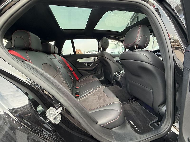 Mercedes-Benz Třídy C C 43 AMG - fotka 11 z 32